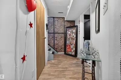 Interior photo 4 of 6402 106 ST NW NW