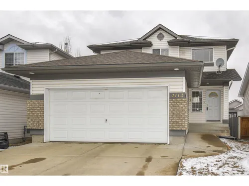 4112 37A AV NW, Edmonton - $475,000