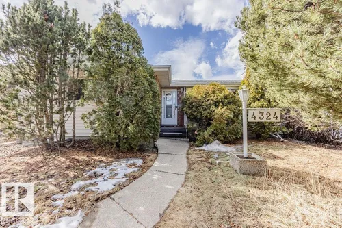 4324 70 ST NW, Edmonton - $400,000