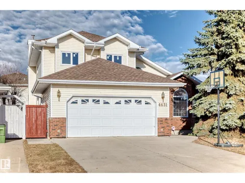 4631 43 AV NW, Edmonton - $599,000