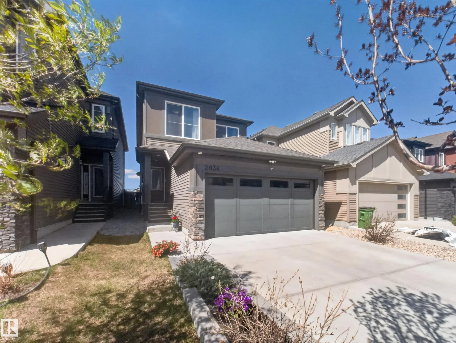 2034 GRAYDON HILL CR SW SW, Edmonton - 3 bedroom Detached Single Family for sale