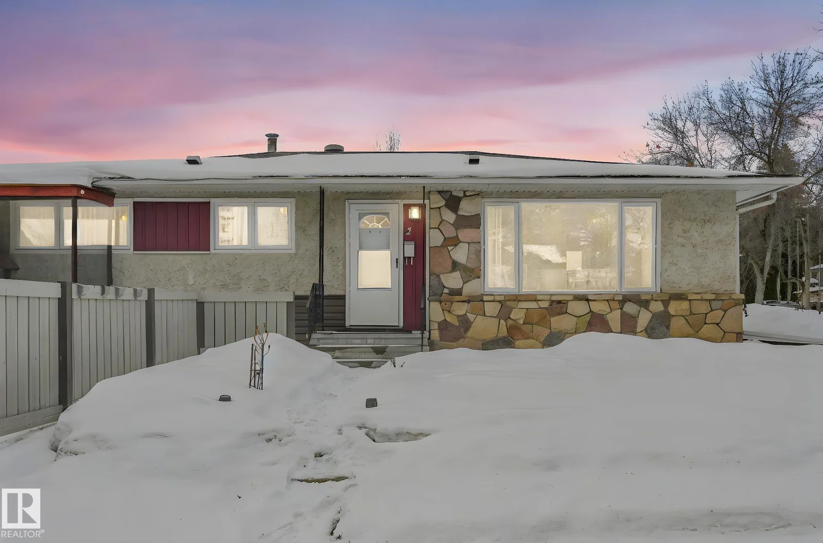 2 SCARBORO PL, St. Albert - 6 bedroom Detached Single Family for sale