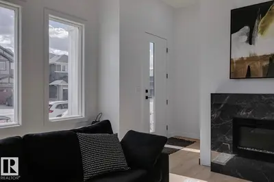 Interior photo 1 of 10213 92A AV NW
