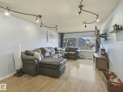 Interior photo 3 of 429 Westview CL NW