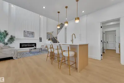 Interior photo 4 of 382 Linden LO