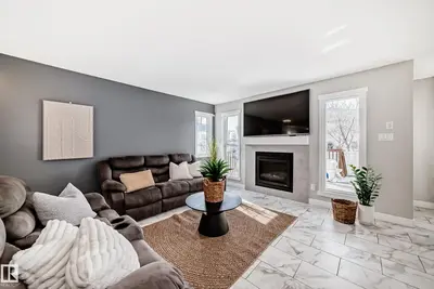 Interior photo 4 of 4404 6 ST NW