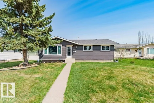 7012 44 AV NW, Edmonton - $474,800