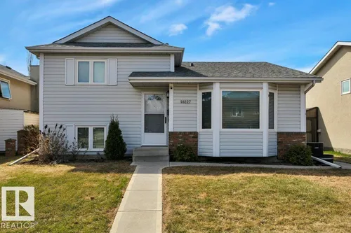 18227 76 AV NW, Edmonton - $415,000