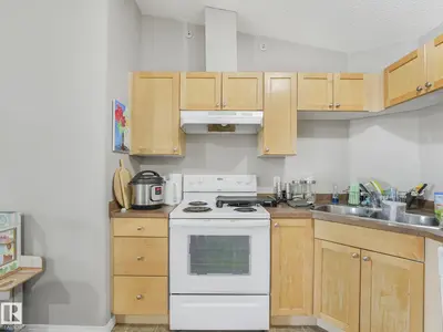 Interior photo 2 of #1437 9363 Simpson DR NW