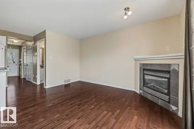 Interior photo 2 of 12148 16 AV SW