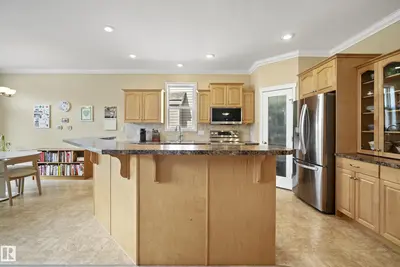 Interior photo 2 of 2332 RUTHERFORD WY SW