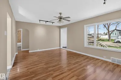 Interior photo 1 of 5409 49 Ave