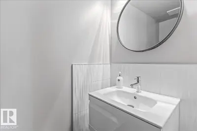 Interior photo 3 of 14222 91 AV NW