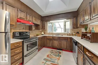 Interior photo 4 of 12307 54 ST NW