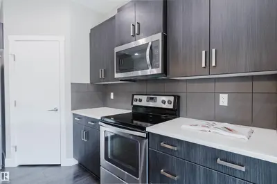 Interior photo 2 of 2839 KOSHAL CR SW