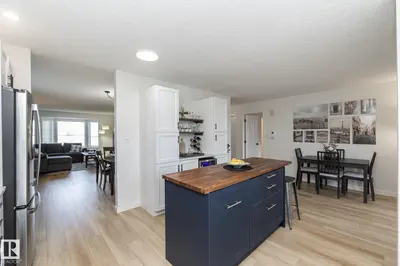 Interior photo 2 of #25 1904 MILL WOODS ROAD RD NW