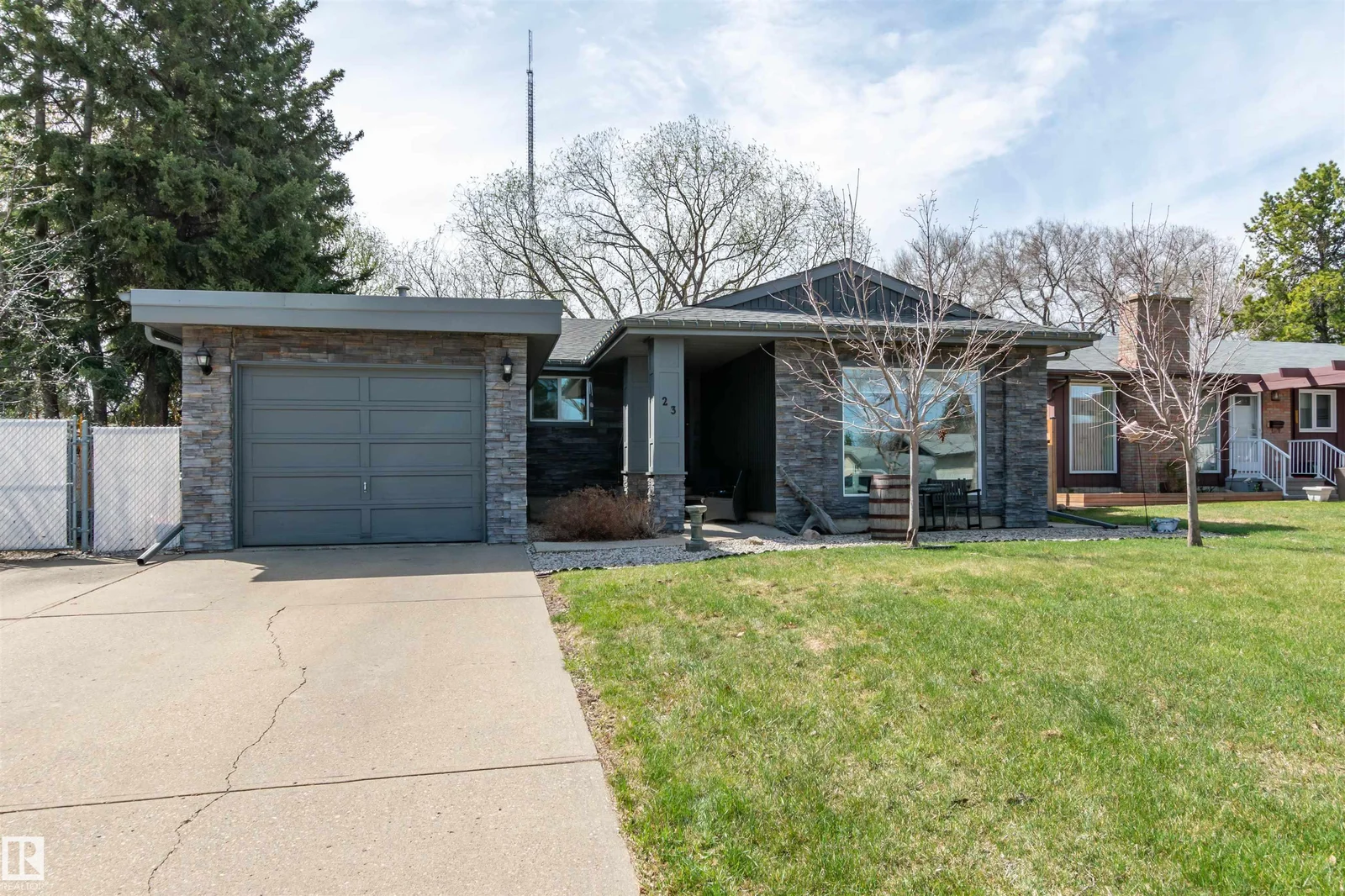 23 Circlewood DR, Sherwood Park - 5 bedroom Detached Single Family for sale