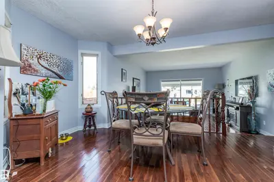 Interior photo 2 of 23 Circlewood DR
