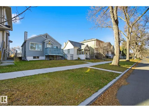 11514 92 ST NW, Edmonton - $259,900