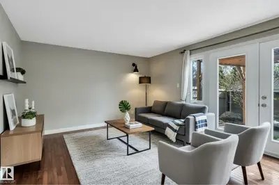 Interior photo 3 of 171 ROYAL RD NW