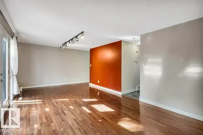 Interior photo 2 of 171 ROYAL RD NW