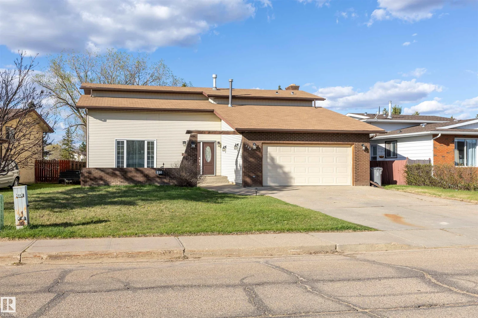 230 GRANDIN DR, Morinville - 4 bedroom Detached Single Family for sale
