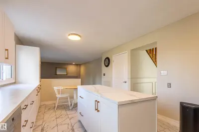 Interior photo 4 of 230 GRANDIN DR