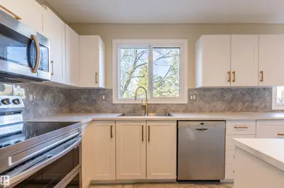 Interior photo 3 of 230 GRANDIN DR