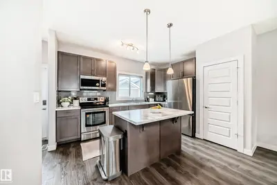 Interior photo 4 of 6919 CARDINAL WD SW