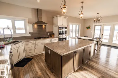 Interior photo 4 of 20213 Township Road 460