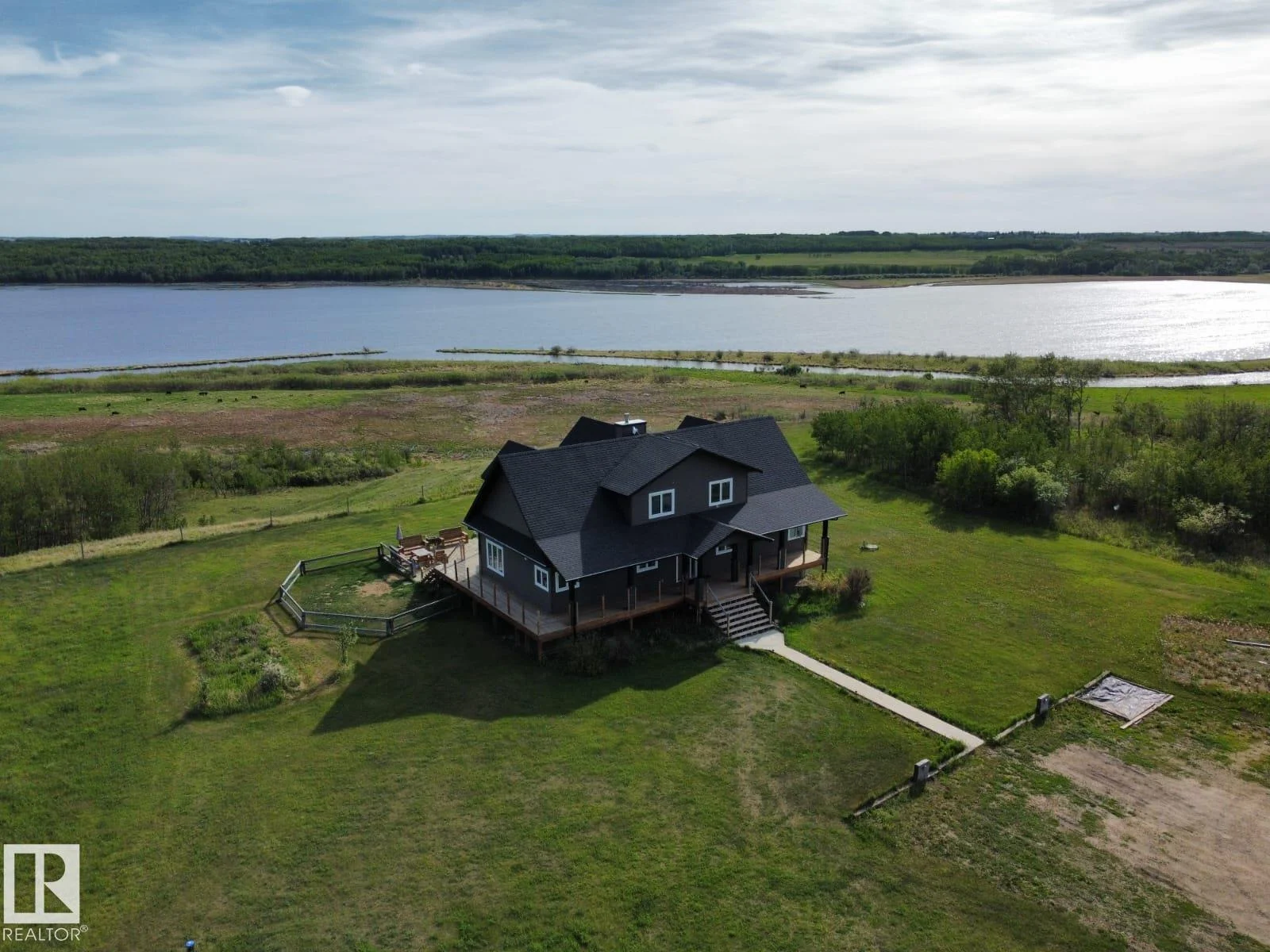 20213 Township Road 460, Rural Camrose County - 3 bedroom Detached Single Family for sale
