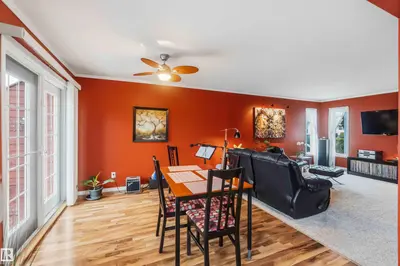 Interior photo 3 of 9504 94 AV
