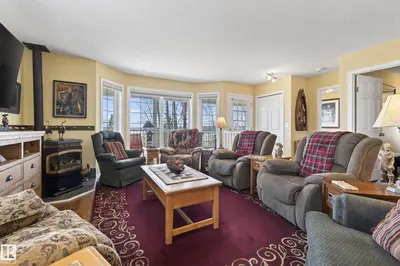 Interior photo 3 of 77 Lakeshore DR