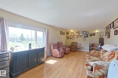 Interior photo 4 of 1308 TWP RD 570