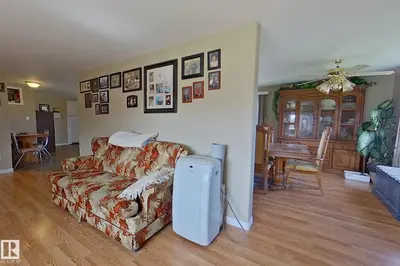 Interior photo 3 of 1308 TWP RD 570