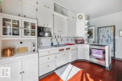 Interior photo 4 of 4802 50 ST
