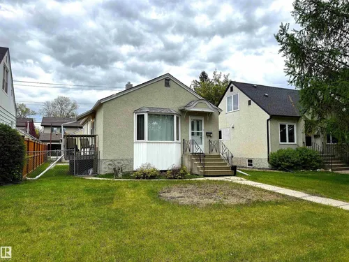 9015 91 ST NW, Edmonton - $369,900