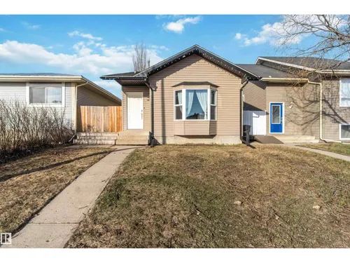 4132 51 ST, Gibbons - $315,000