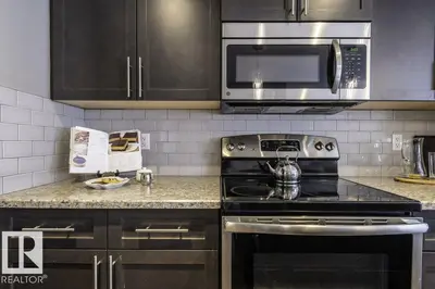 Interior photo 4 of 471 REED CR