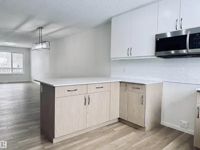 Interior photo 2 of 