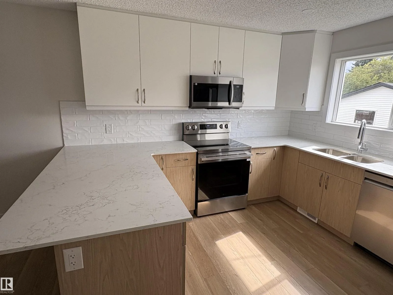 4843 115 AV NW, Edmonton