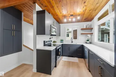 Interior photo 4 of 14627 60 ST NW