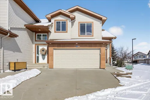 #23 2815 34 AV NW, Edmonton - $424,900