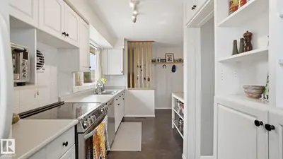 Interior photo 4 of 10651 61 ST NW