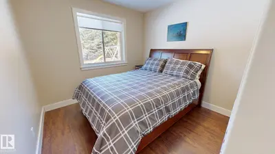 Interior photo 4 of 6502 50 ST