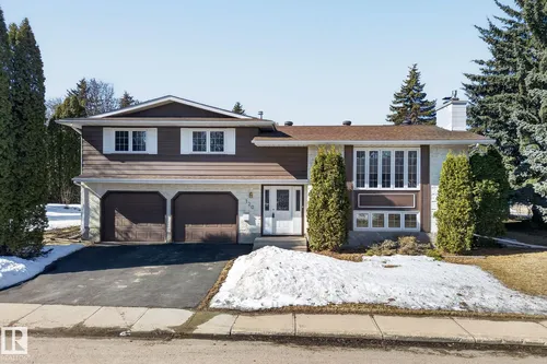120 GARLAND CR, Sherwood Park - $485,000