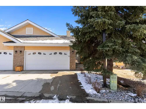 #14 920 119 ST NW, Edmonton - $558,000