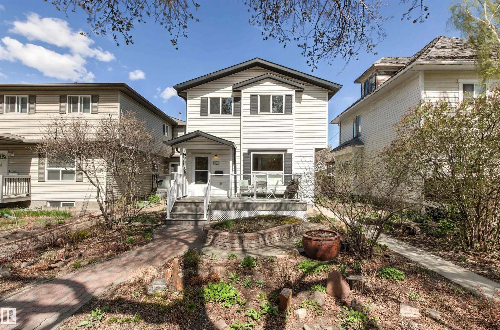 9638 108A AV NW, Edmonton - 3 bedroom Duplex for sale