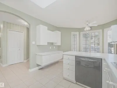 Interior photo 4 of 146 OEMING RD NW