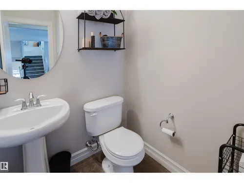1740 59 ST SW, Edmonton - $579,900